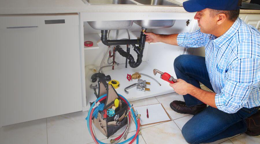 Professional expert plumbing services in Oak Park, MI